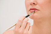 lip gloss, makeup, makeup tips