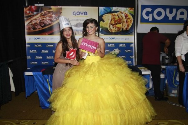 Quinceanera.com Expo y Desfile de Moda en San fernando Valley