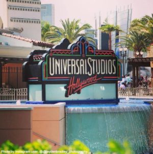 Quinceanera image: Universal Studios Hollywood sign in front of a fountain