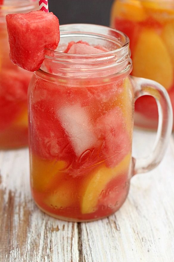 Peach-and-watermelon-spritzer