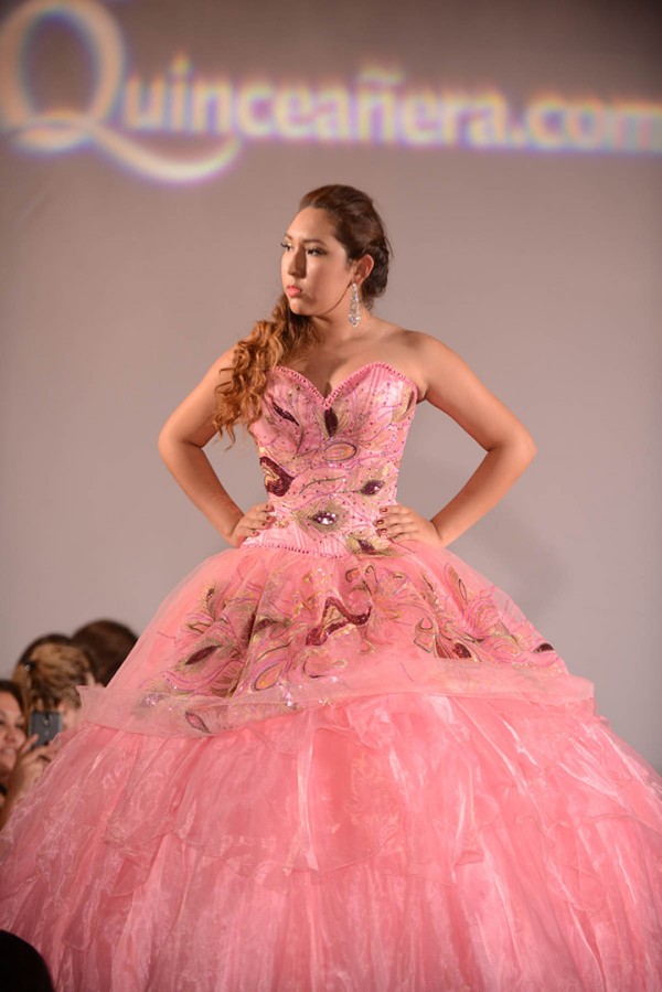 pink_dress_with_designs