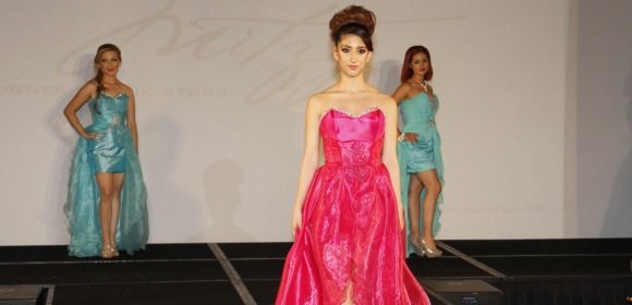 Vestido de Quinceañera color Fuschia