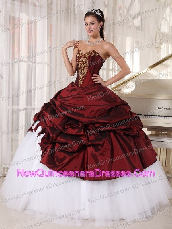 Via: newquinceañeradresses.com