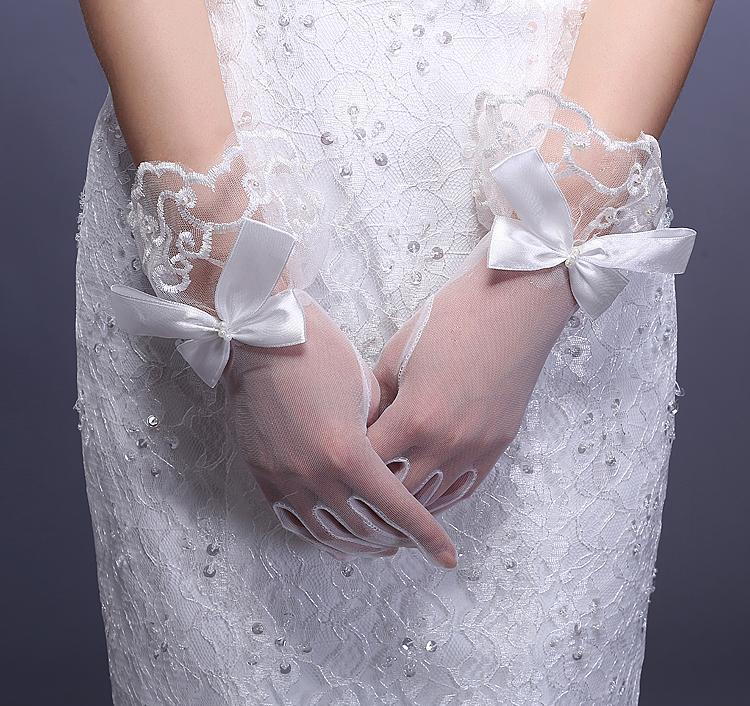 Sheer gloves with bow