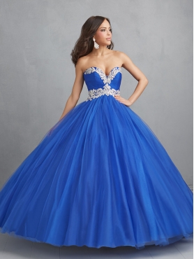 via quinceañeradresses4u.com