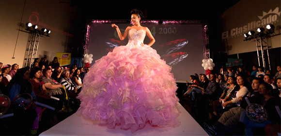 moda_2000_pink_dress