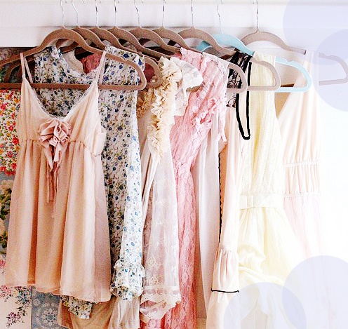beautiful-closet-clothes-coral-Favim.com-683888