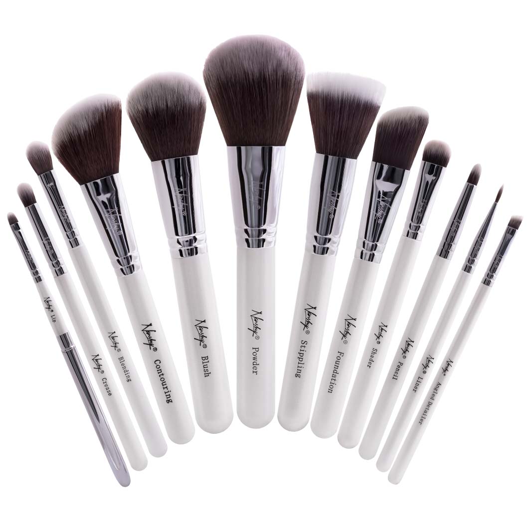 A bunch of Nanshy brushes sitting on top of each other