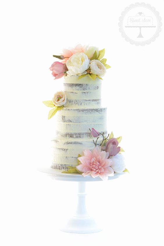 25 Most Amazing Quinceanera Naked Cakes - Quinceanera