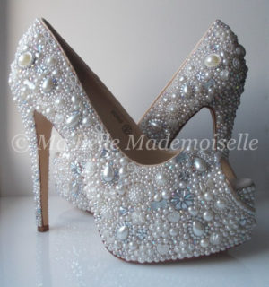 high heeled footwear High-heeled shoe