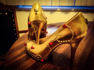 high heeled footwear High-heeled shoe