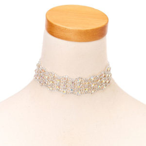 A white mannequin wearing a Quinceanera necklace