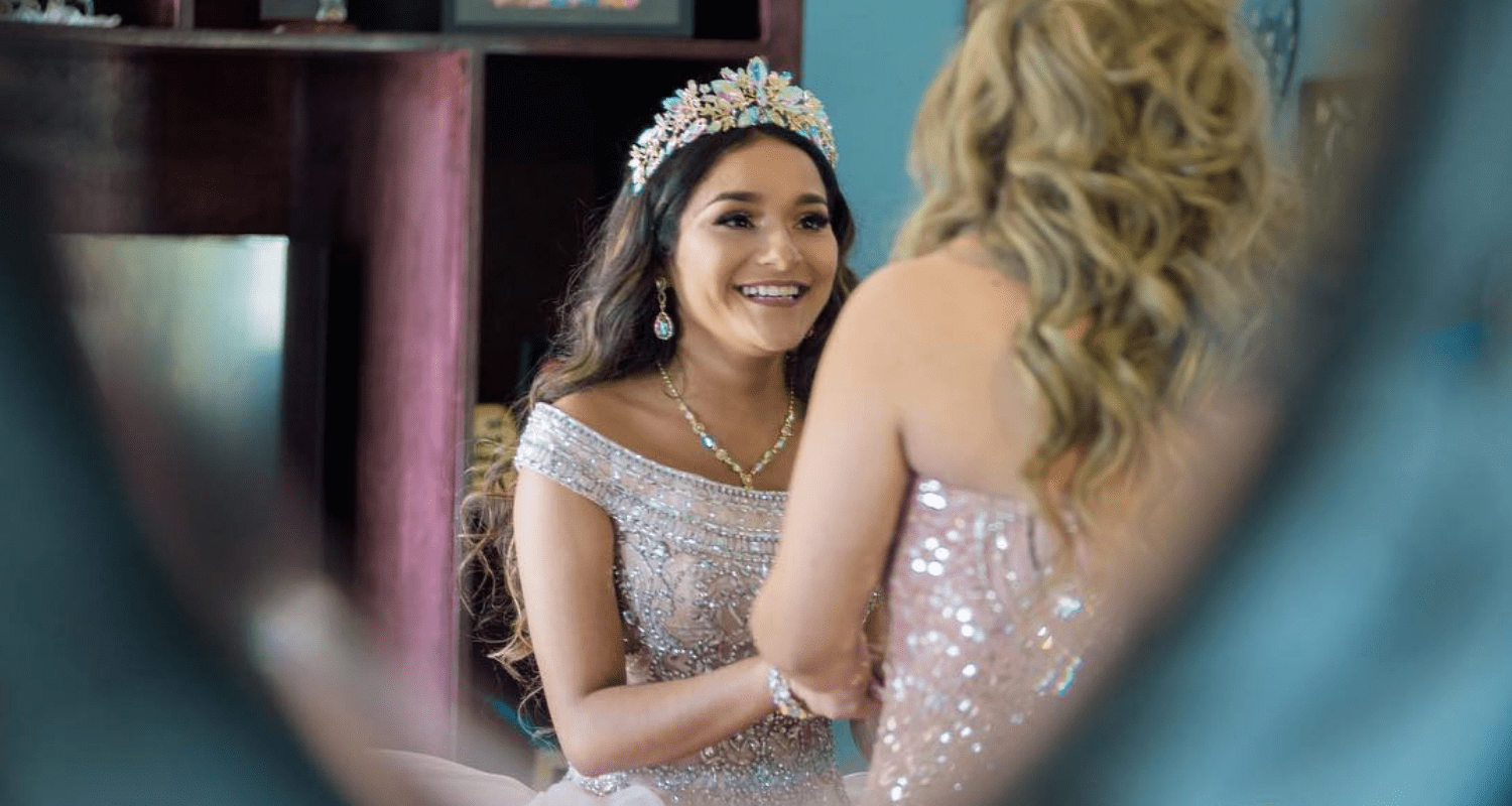 20 Absolutely Stunning Quinceanera Hairstyles with Crown