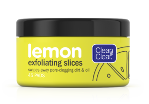 A jar of lemon exfoliating slices for Quinceanera skincare, with a cream product design.