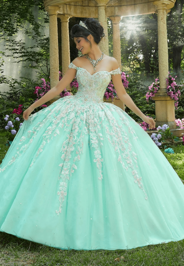 Quinceanera-mint-green-dress-Morilee-girl-in-the