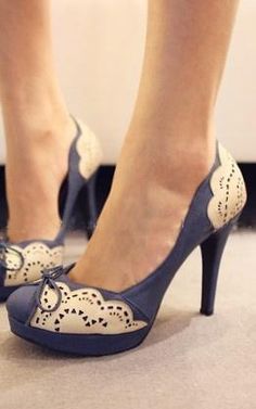 Close up of a person wearing high heel sandals for Quinceanera
