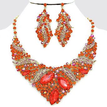 collar anaranjado
