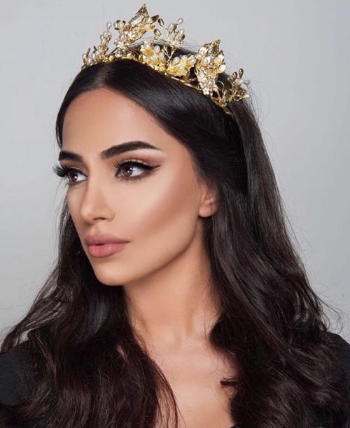 gold-tiara
